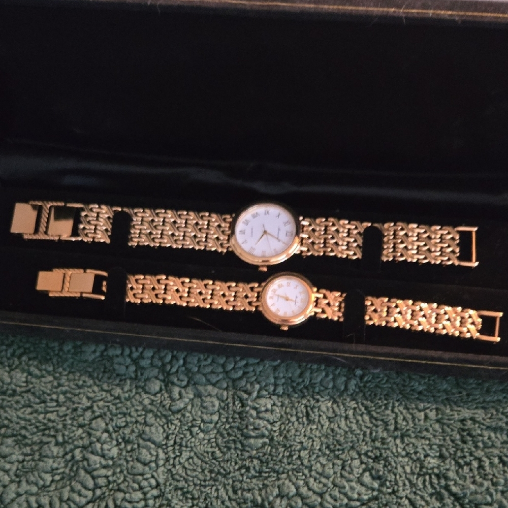 Vintage Elegant Gold-Tone Watch Set